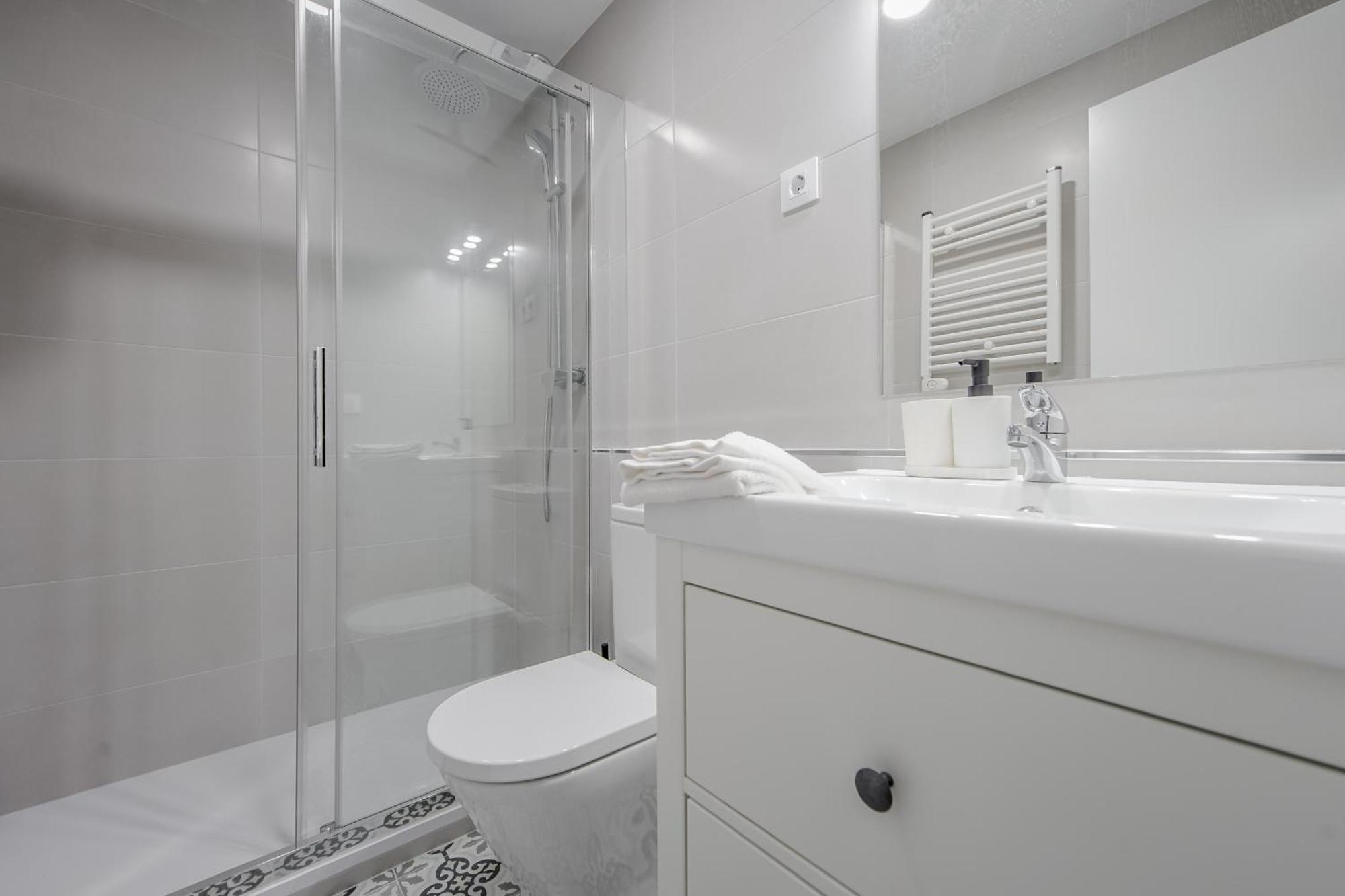 Cozy&New Apartment Para 6Pax En La Plaza De Tirso - Madrid E1 Zewnętrze zdjęcie