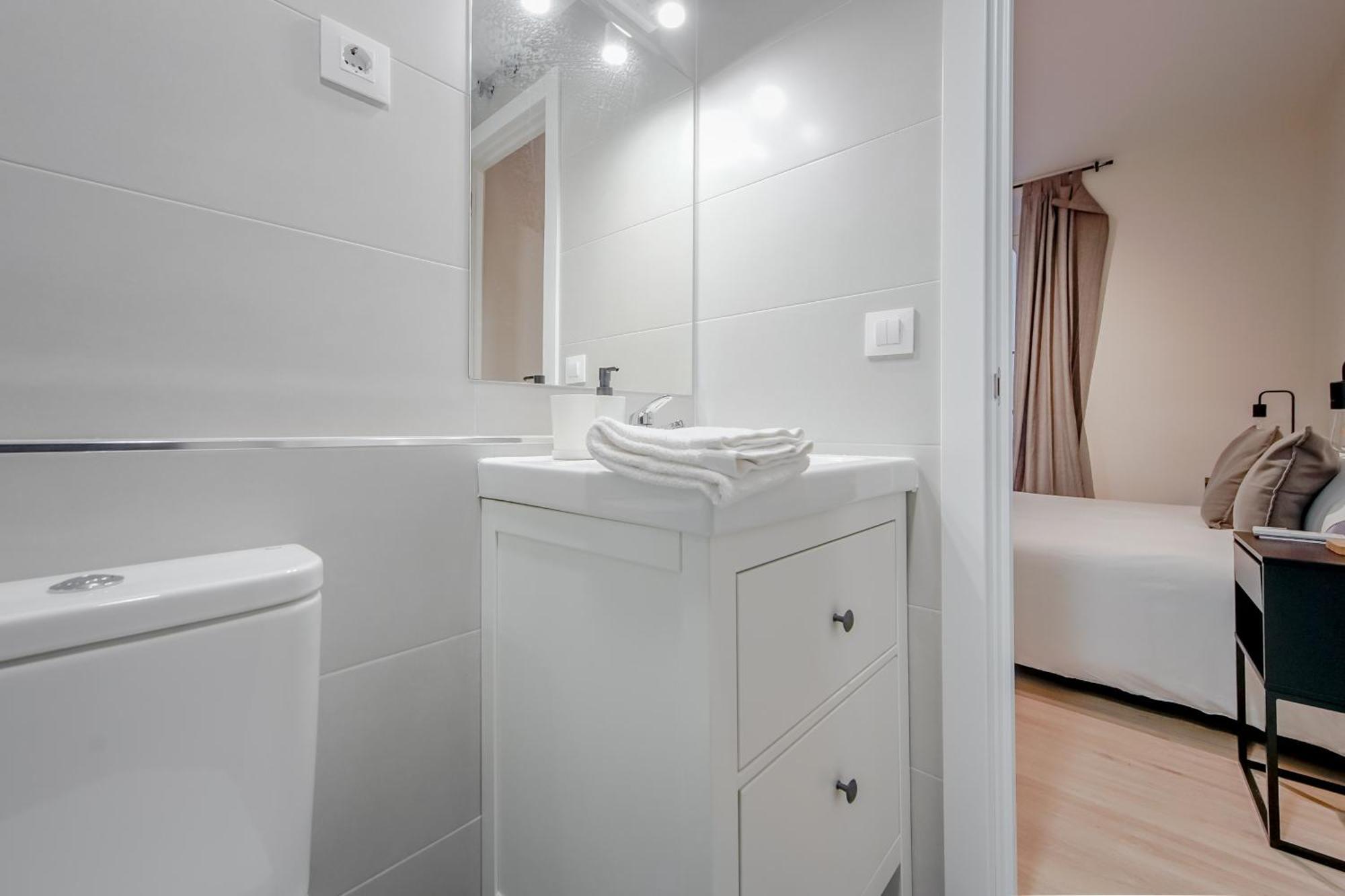 Cozy&New Apartment Para 6Pax En La Plaza De Tirso - Madrid E1 Zewnętrze zdjęcie