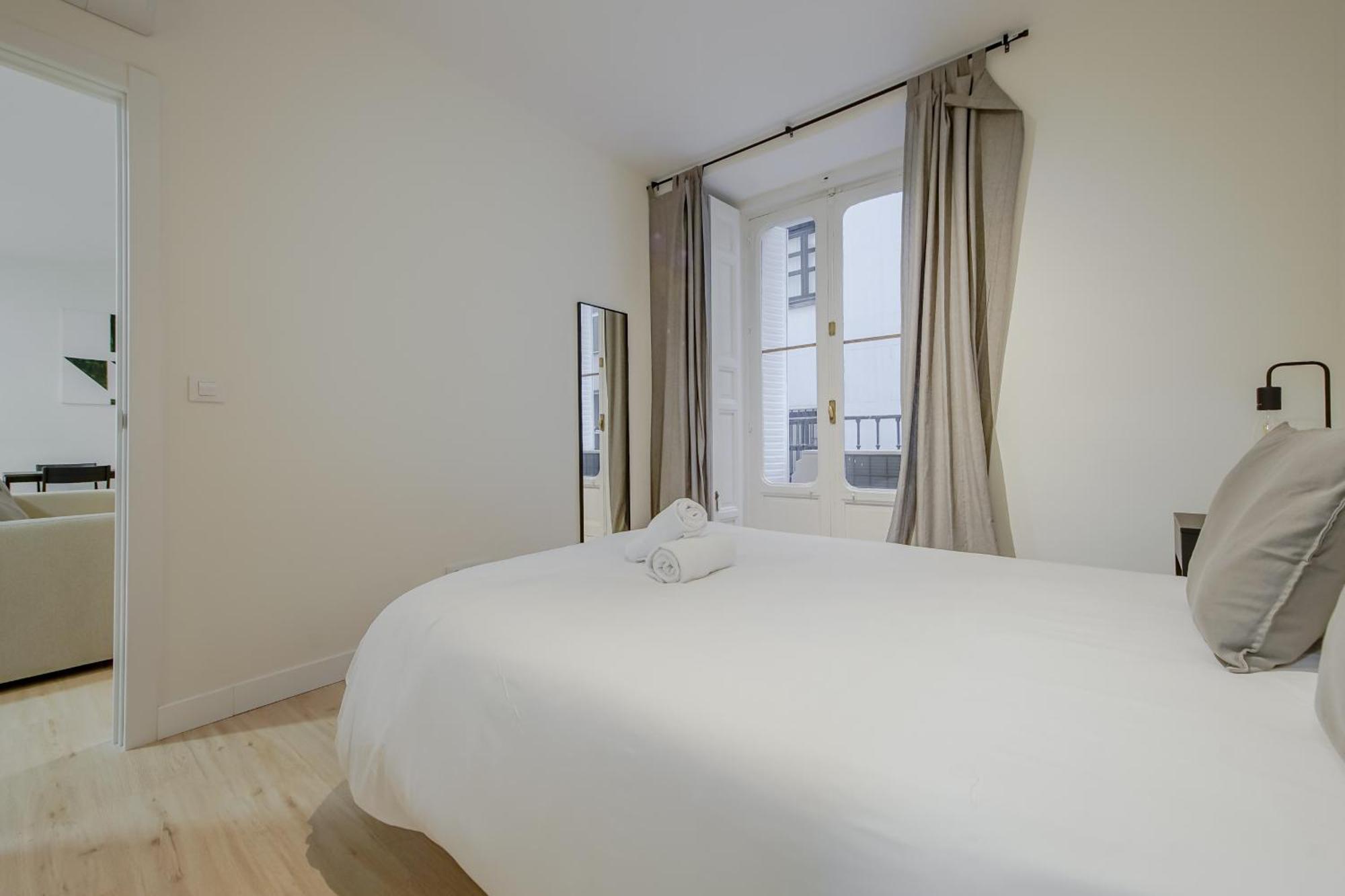 Cozy&New Apartment Para 6Pax En La Plaza De Tirso - Madrid E1 Zewnętrze zdjęcie